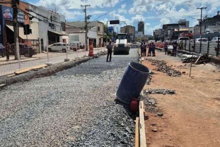 Obras seguem ao longo das Avenidas do CPA e Tenente-Coronel Duarte (Prainha),