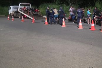 Opera��o remove 17 motocicletas irregulares em V�rzea Grande