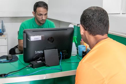 Os 104 candidatos classificados como incompat�veis podem comparecer presencialmente � sede da secretaria