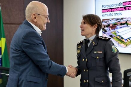 O governador Otaviano Pivetta e a coronel Suzane Tamanho