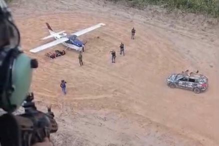 A��o resultou na pris�o de quatro pessoas e apreendeu uma aeronave 