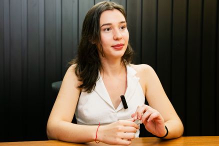 A estudante Paloma Diering C�rtes, aprovada em mais de 6 universidades no exterior 