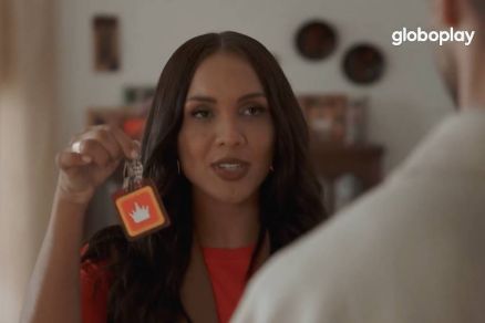 Maxiane e Jonas protagonizam comercial para s�rie 'Os Outros' 