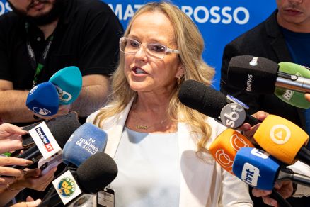 A pr�-candidata ao Governo, Natasha Slhessarenko, evitou criticar o governador Otaviano Pivetta