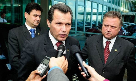 EDER BLAIRO E SILVAL