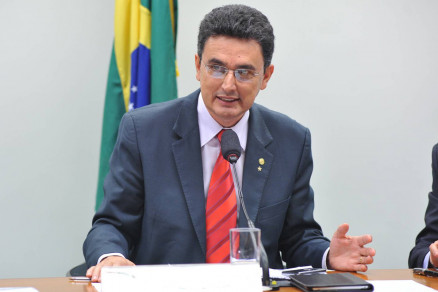 saguas moraes 2016