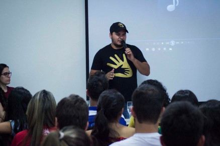 Jovens Solidários