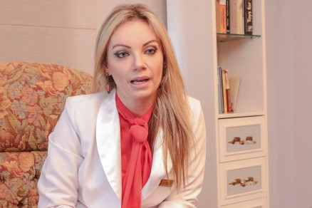 Karin Krause Boneti Dermatologista