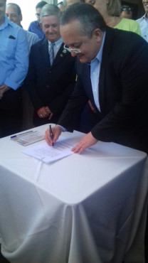 Pedro Taques - caneta