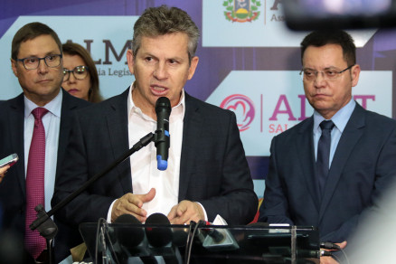 Coletiva Mauro Mendes ALMT 10-01-2019