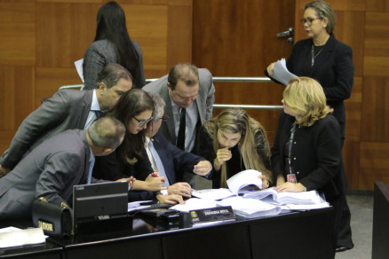 deputados estaduais plenário assembleia legislativa