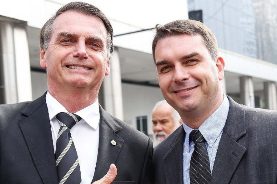 MidiaNews | "Era um herói quando foi homenageado por Flávio", diz Bolsonaro