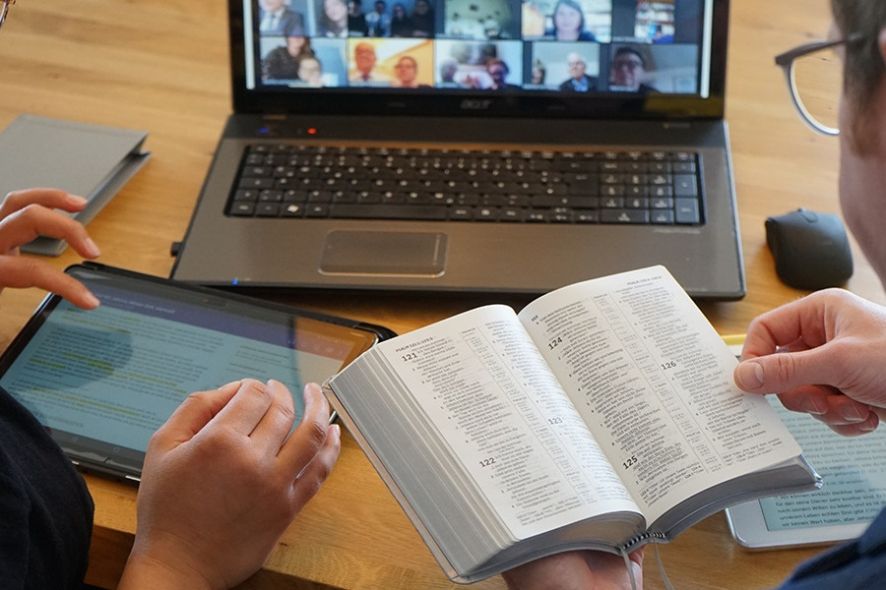MidiaNews Testemunhas de Jeová trocam visitas por “telemarketing” religioso MidiaNews Testemunhas de Jeová trocam visitas por “telemarketing” religioso