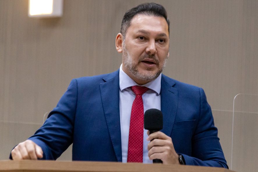 MidiaNews | Conhe&ccedil;a a trajet&oacute;ria do promotor que assumir&aacute; cadeira no TJ