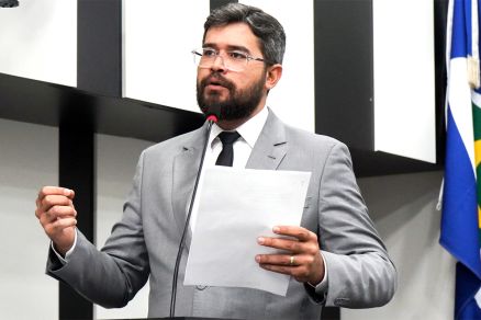 Felipe Correa nova