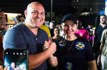 Ab&Atilde;&shy;lio e Vania