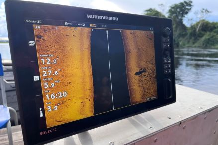 Localiza&ccedil;&atilde;o da lancha por meio de Sonar 