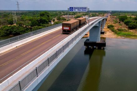 Ponte sobre o Rio das Mortes em Cocalinho