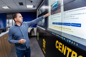 Leandro Alves explicando como funciona o Vigia mais MT