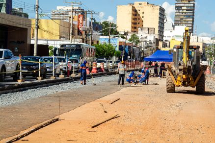 Obra da via para o BRT na Prainha