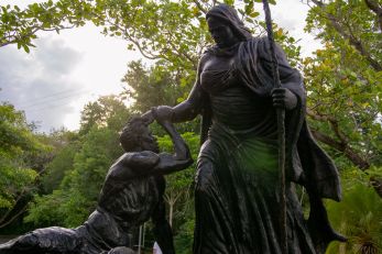 Est&aacute;tua em homenagem &agrave; M&atilde;e Bonif&aacute;cia