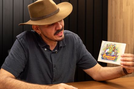 Henrique Maluf mostra o CD Rasqueado Carcerense